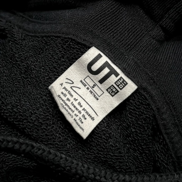 UNIQLO X JEFF KOONS UT GRAPHIC HOODIE BLACK orange ballon dog unisex size S - Picture 7 of 12